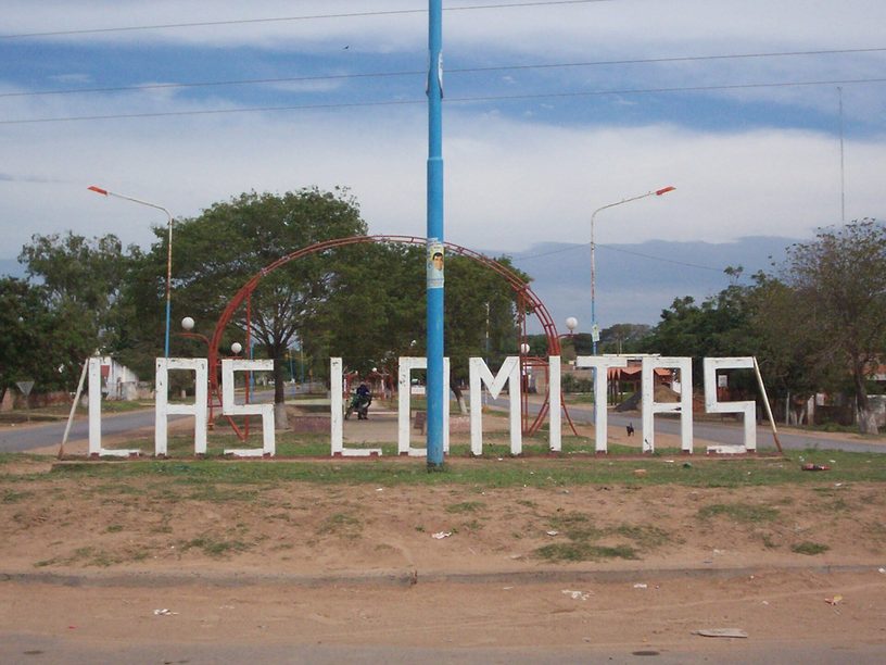 El acceso a Las Lomitas, en Formosa, por la Ruta Nacional 81 (foto de 2009).