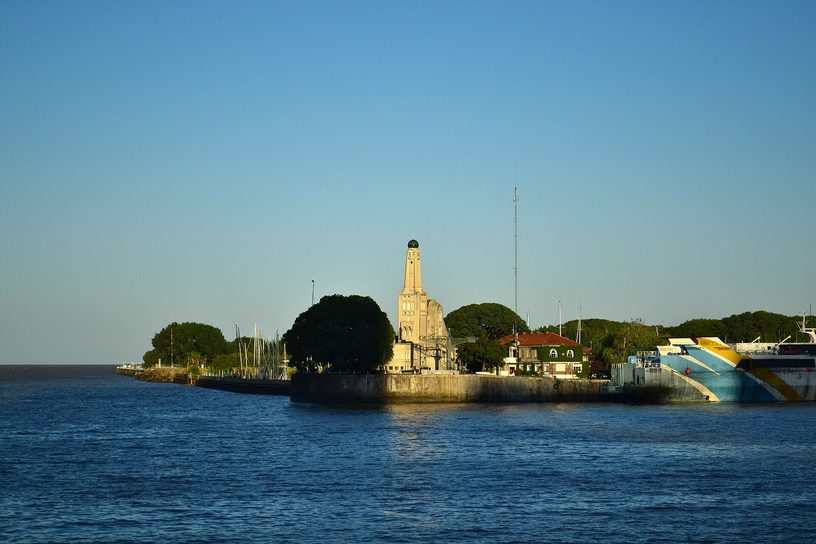 La sede del Yacht Club Argentino en la Dársena Norte de Puerto Madero, donde se hizo la cena de la Fundación Faro.