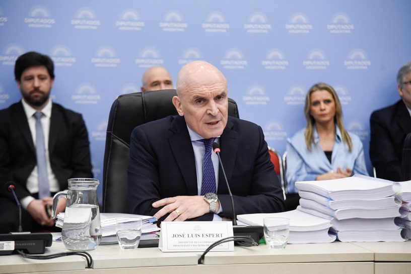 José Luis Espert, entonces diputado, en la Comisión de Presupuesto y Hacienda de la Cámara de Diputados, en octubre de 2024.