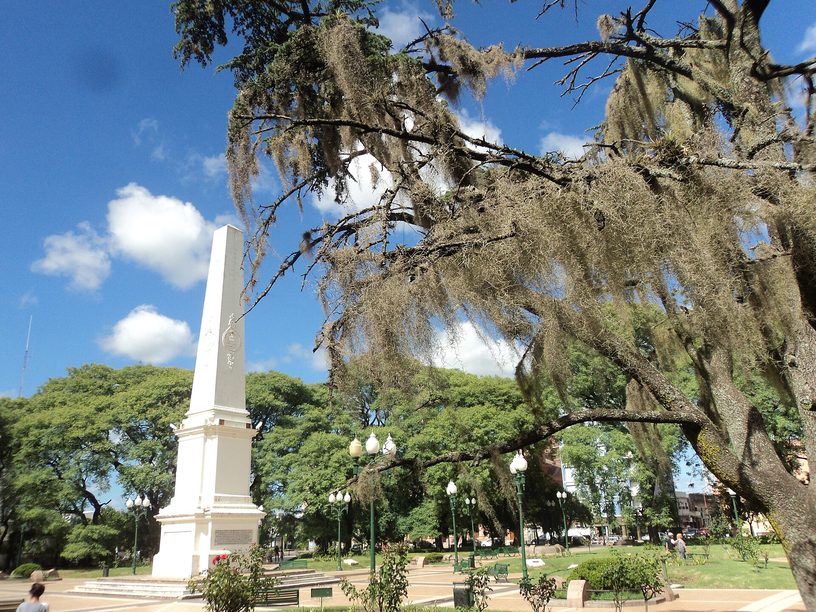 La plaza General Francisco Ramírez, en el centro de Concepción del Uruguay